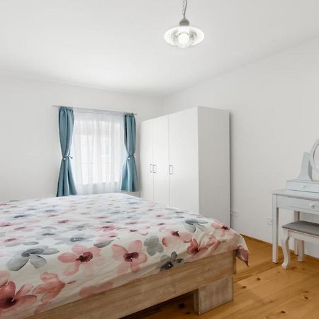 Holiday Home Lino Дайла Экстерьер фото