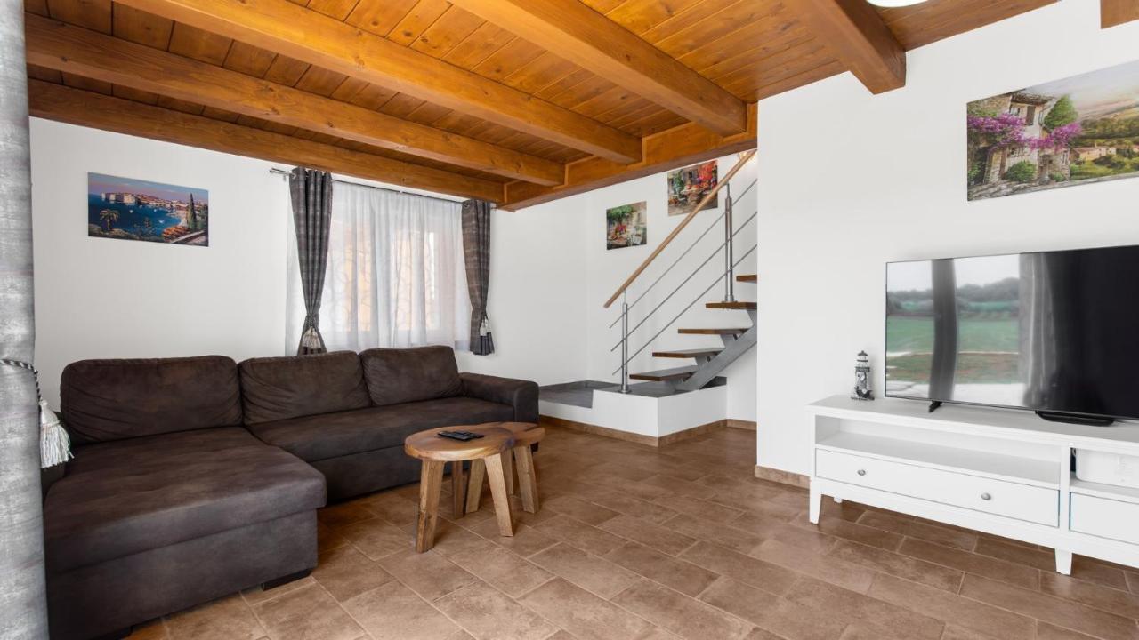 Holiday Home Lino Дайла Экстерьер фото