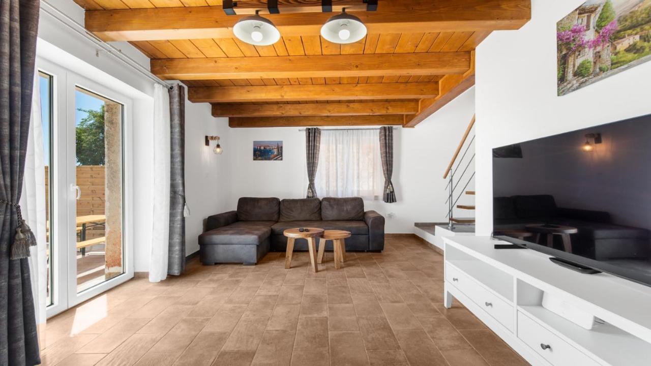 Holiday Home Lino Дайла Экстерьер фото