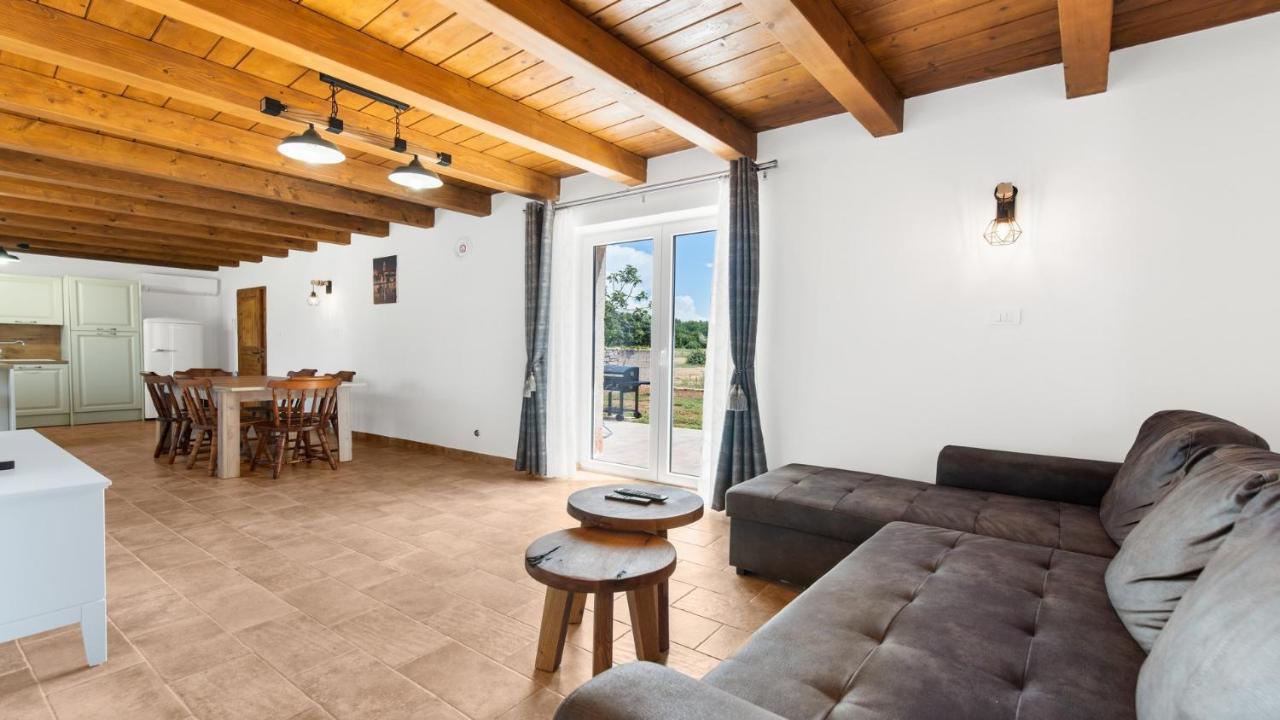 Holiday Home Lino Дайла Экстерьер фото